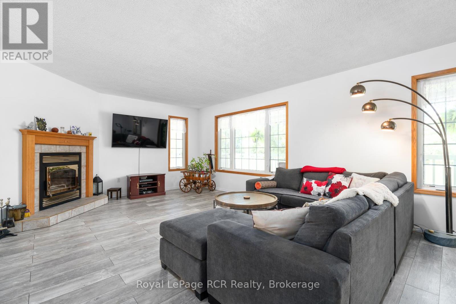 114228 Grey Road 3 Road, West Grey, Ontario  N0G 1S0 - Photo 17 - X12413988