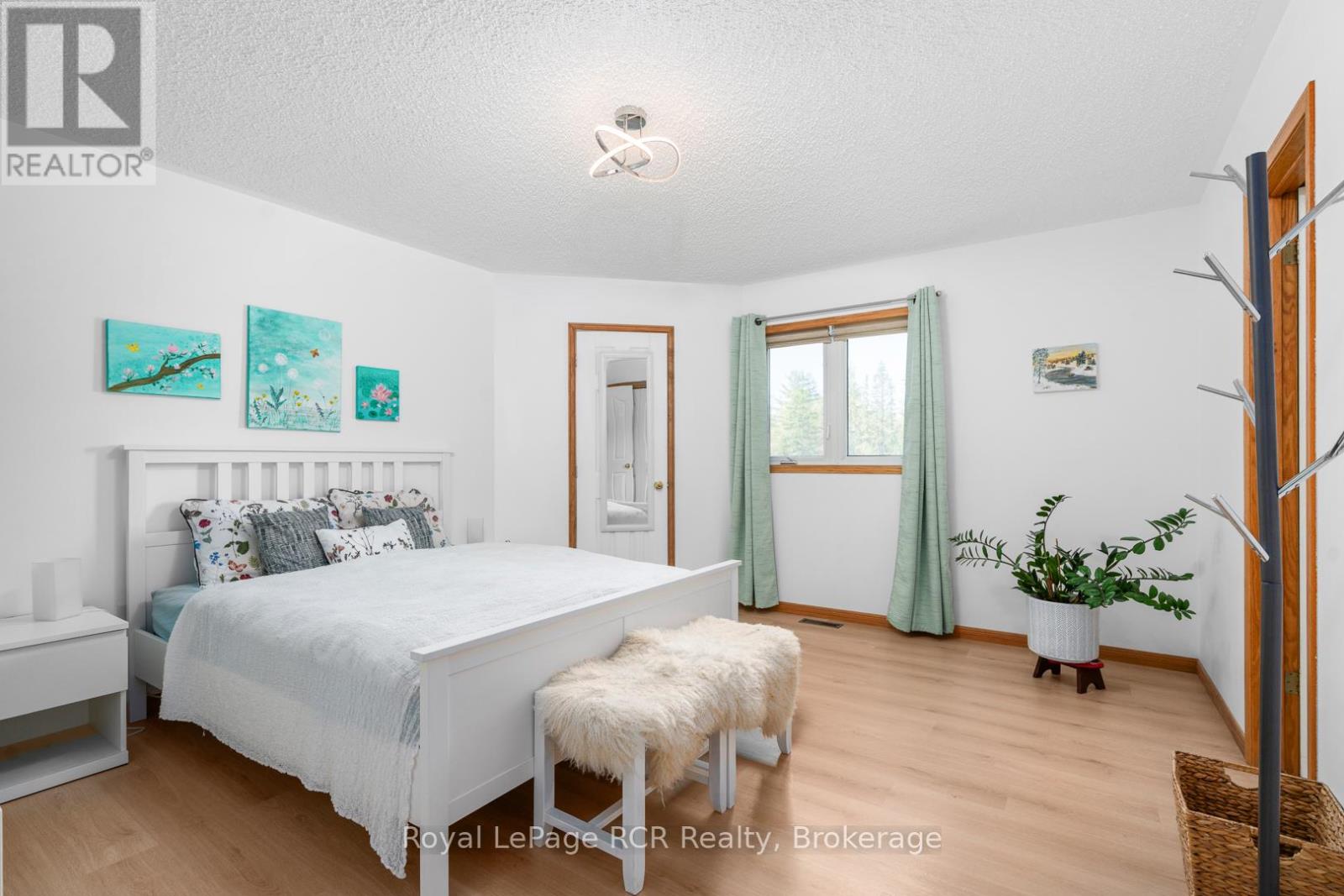 114228 Grey Road 3 Road, West Grey, Ontario  N0G 1S0 - Photo 19 - X12413988