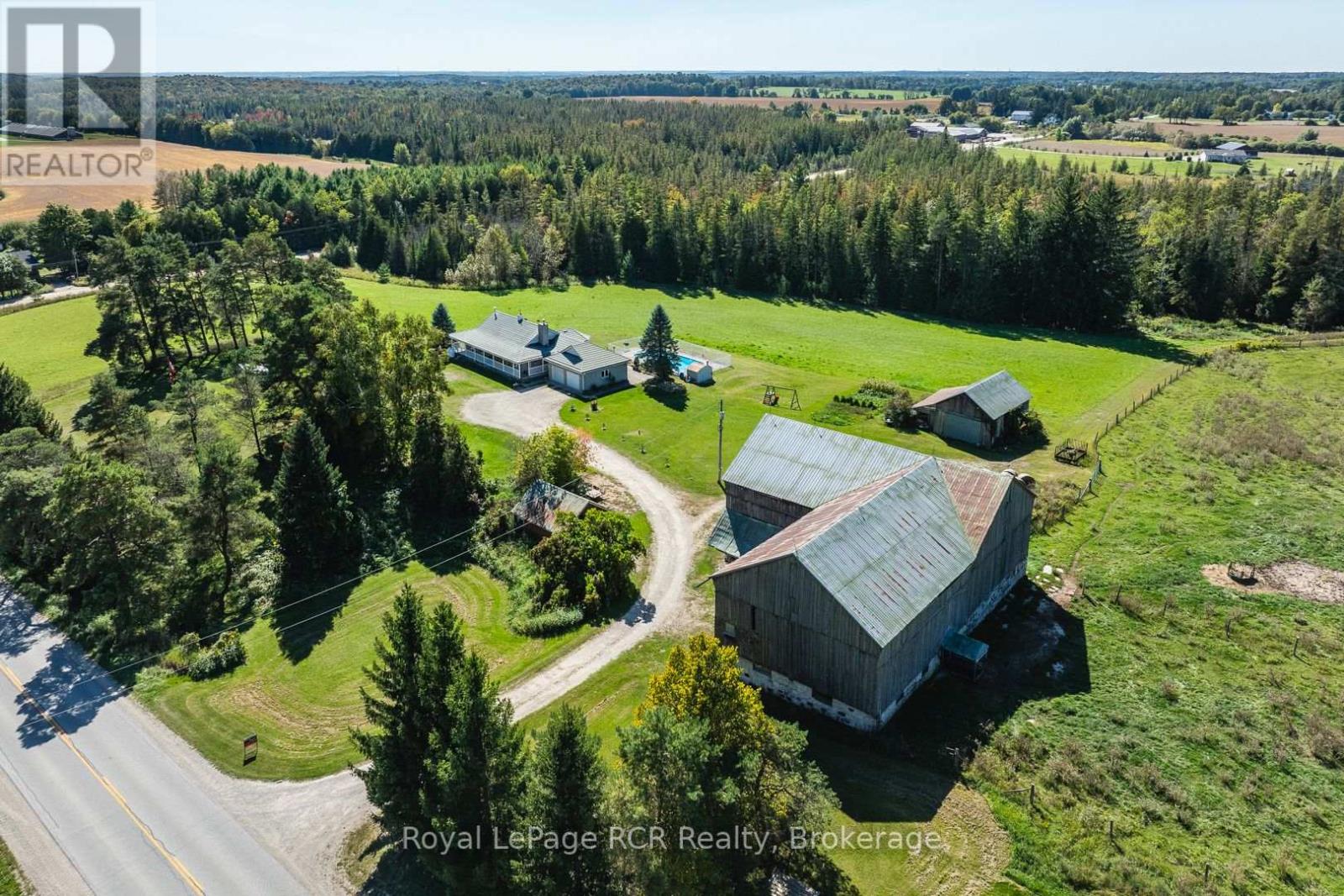 114228 Grey Road 3 Road, West Grey, Ontario  N0G 1S0 - Photo 2 - X12413988