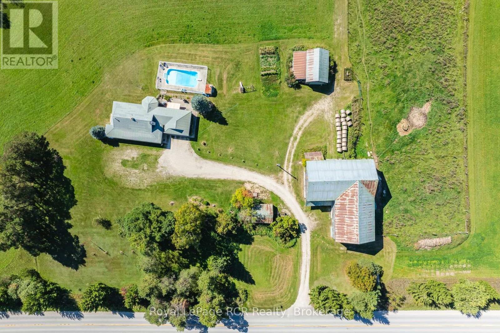 114228 Grey Road 3 Road, West Grey, Ontario  N0G 1S0 - Photo 43 - X12413988