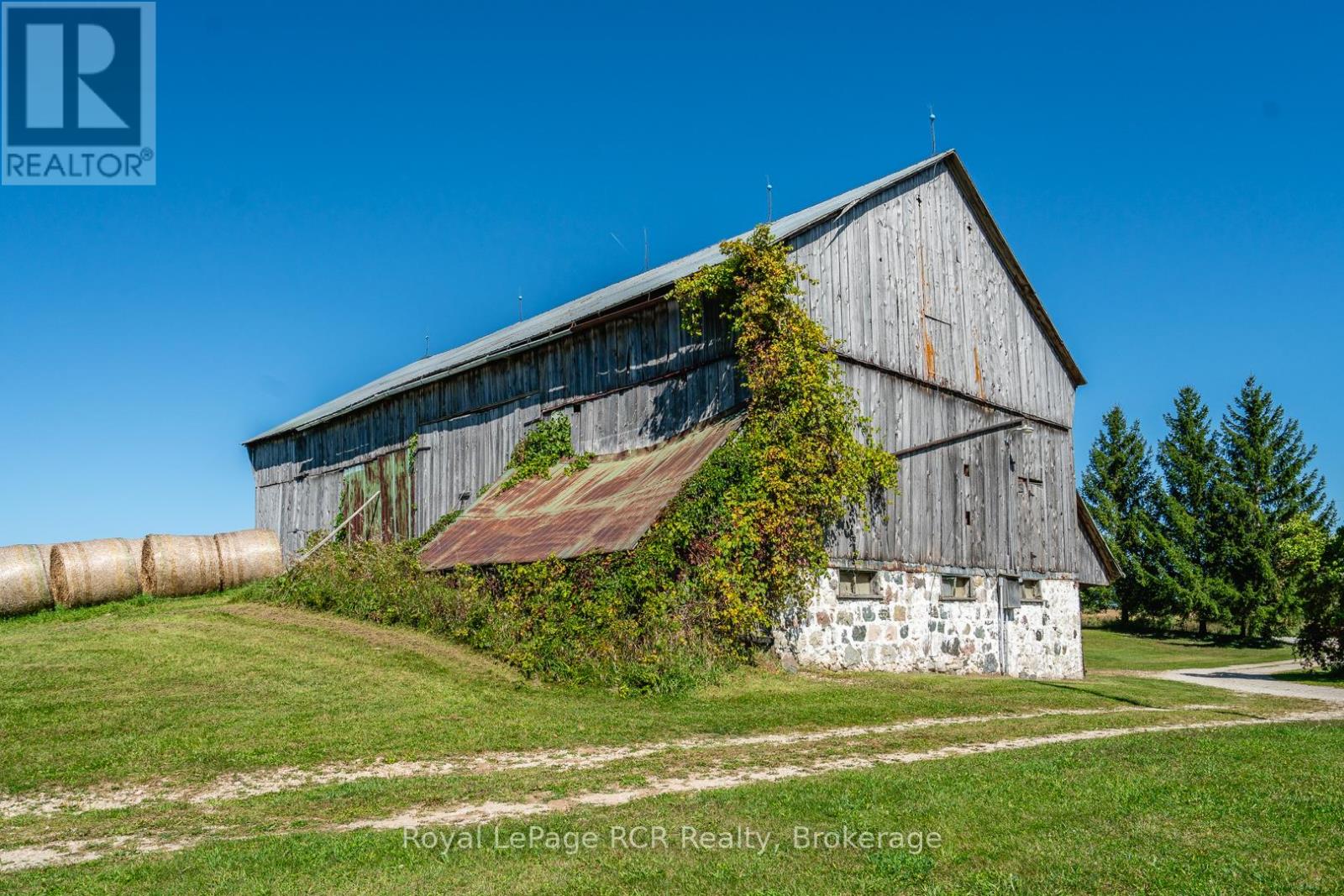 114228 Grey Road 3 Road, West Grey, Ontario  N0G 1S0 - Photo 45 - X12413988