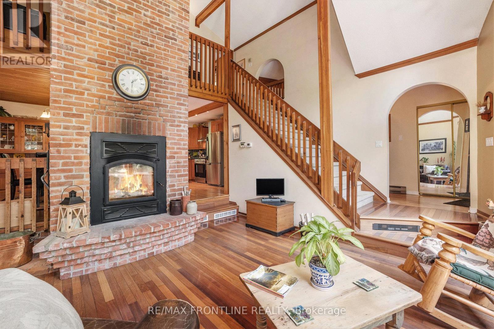 327 Lakewood Road, Tay Valley, Ontario  K7H 0C7 - Photo 11 - X12298350