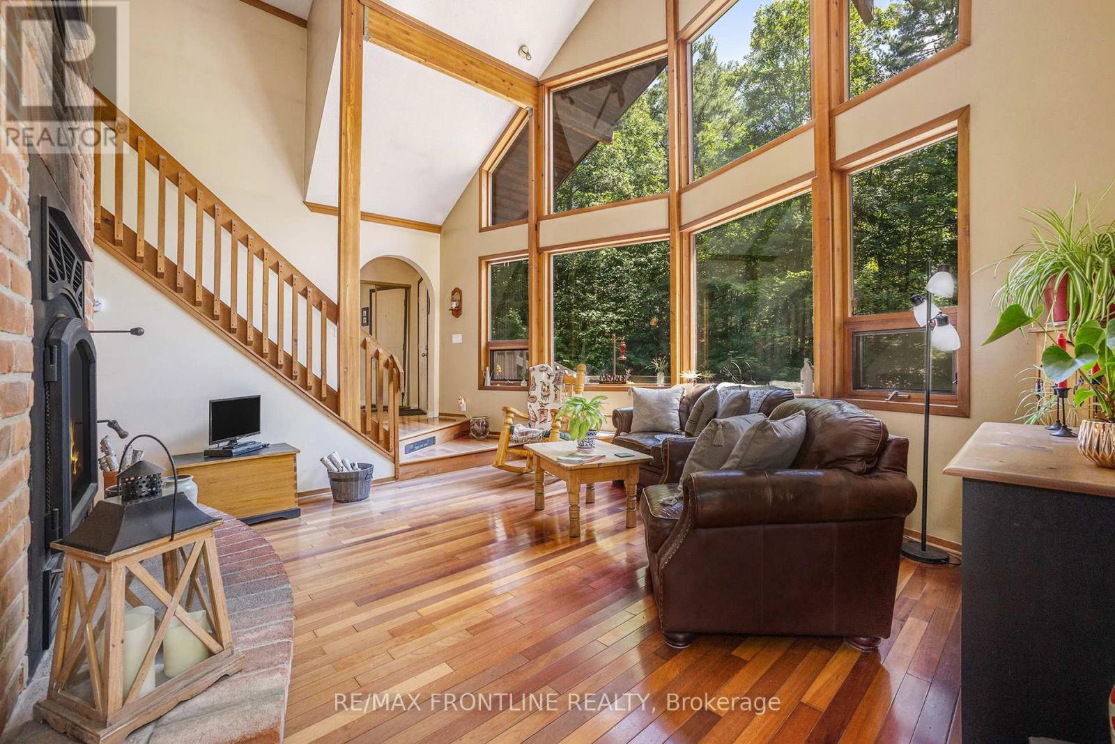 327 Lakewood Road, Tay Valley, Ontario  K7H 0C7 - Photo 13 - X12298350