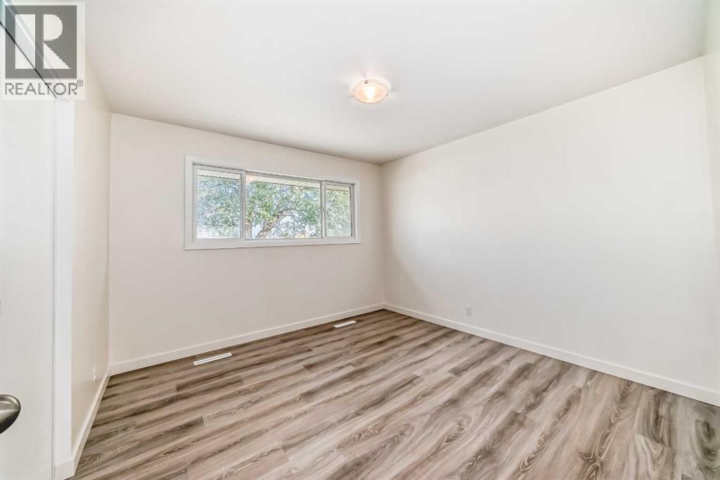 515 33 Avenue Ne, Calgary, Alberta  T2E 2J2 - Photo 11 - A2257203