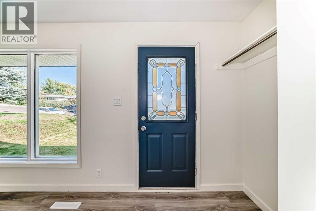515 33 Avenue Ne, Calgary, Alberta  T2E 2J2 - Photo 4 - A2257203
