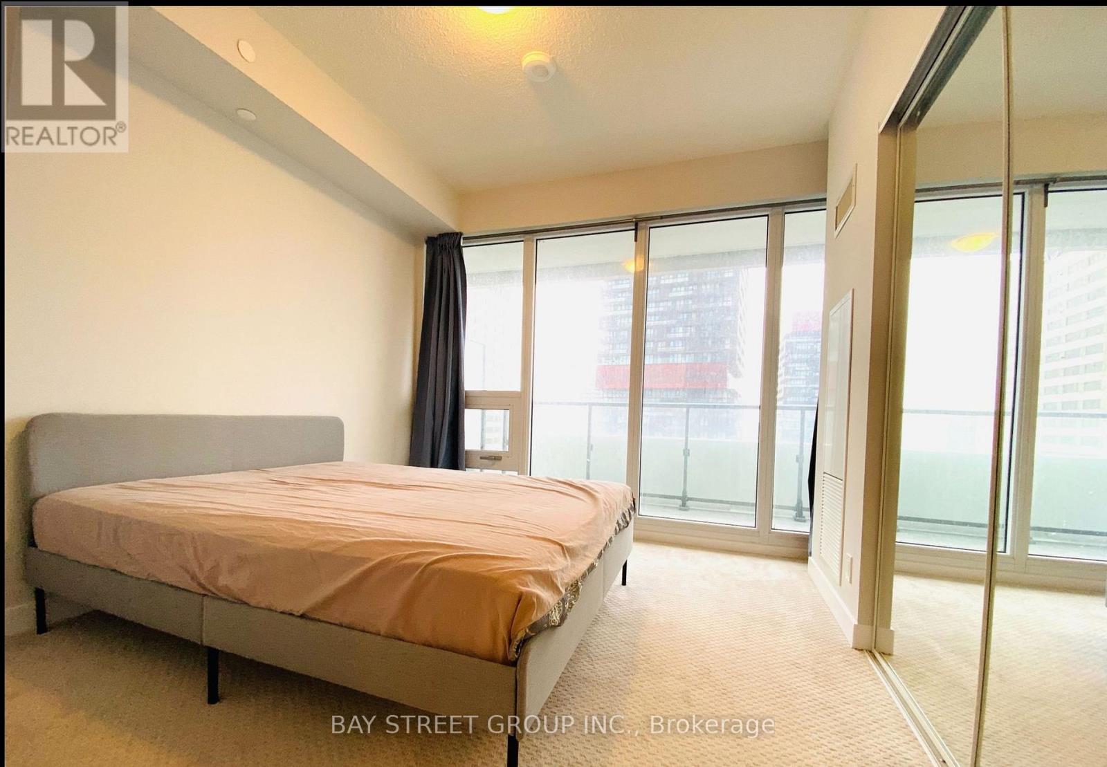 2502 - 2221 Yonge Street, Toronto, Ontario  M4S 2B4 - Photo 6 - C12408197