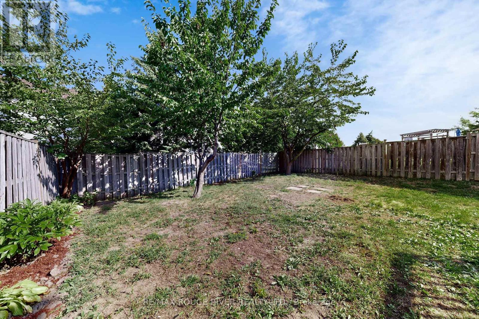 24 Jays Drive, Whitby (Williamsburg), Ontario  L1R 2P6 - Photo 33 - E12401866