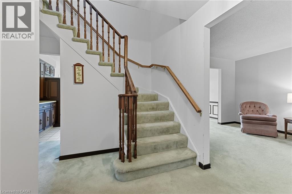 67 Forestview Drive, Dundas, Ontario  L9H 6M7 - Photo 7 - 40771534