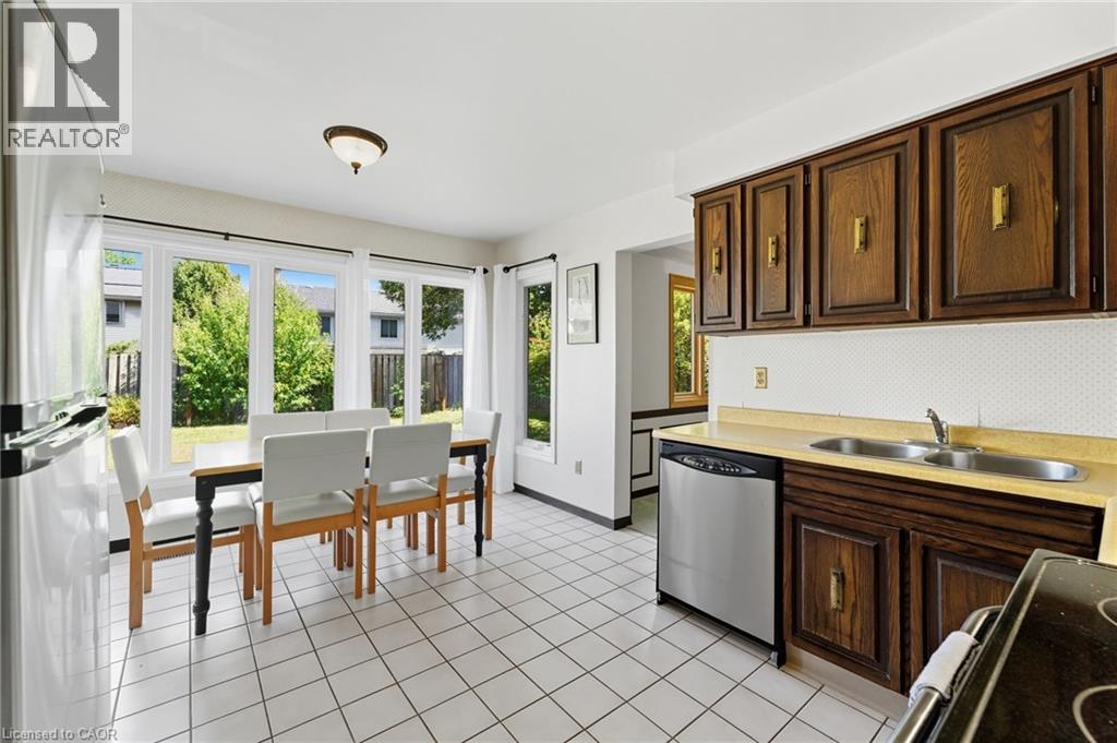 67 Forestview Drive, Dundas, Ontario  L9H 6M7 - Photo 8 - 40771534