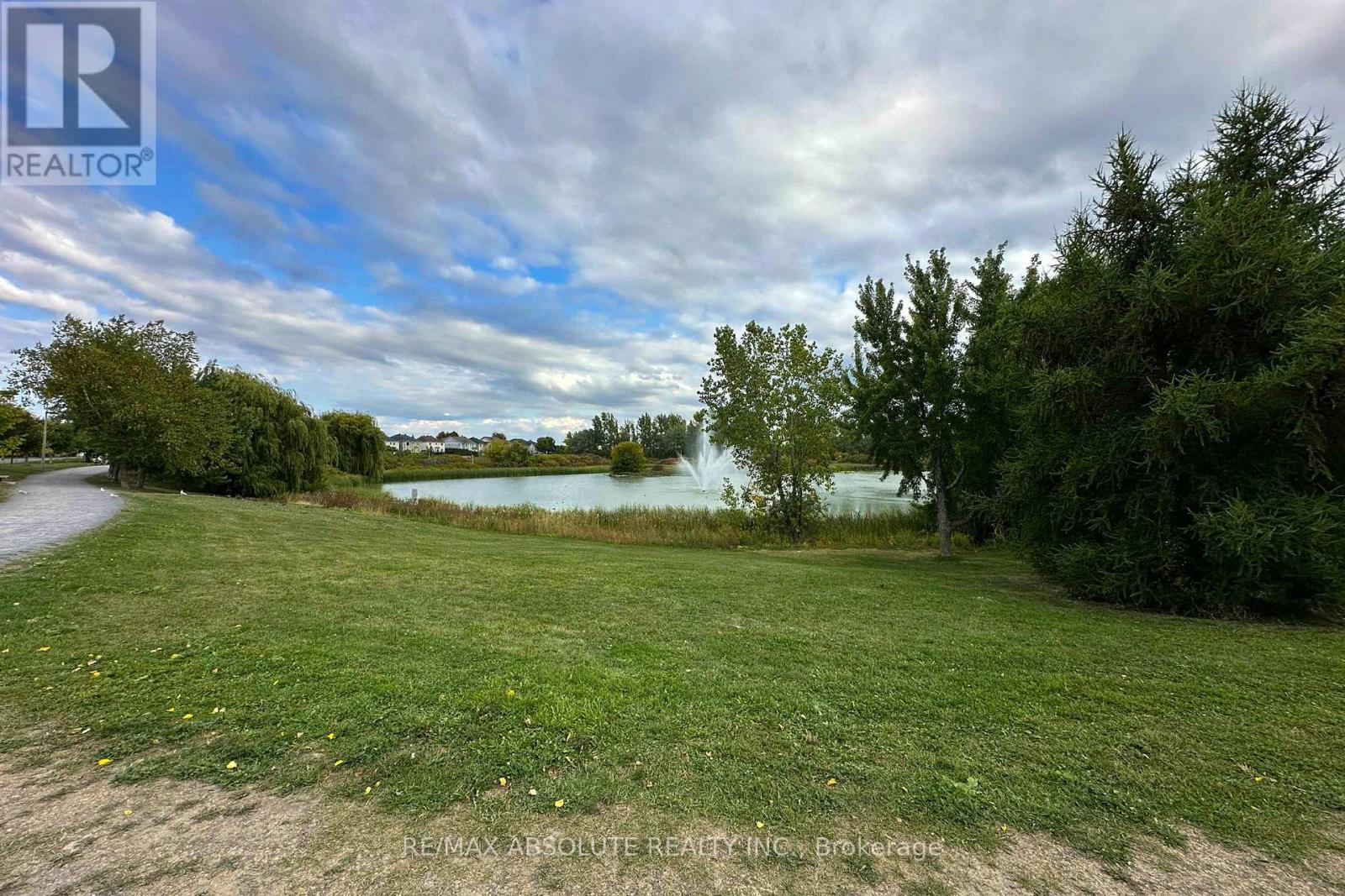 32 Bonfield Private, Ottawa, Ontario  K4A 5E4 - Photo 31 - X12413301
