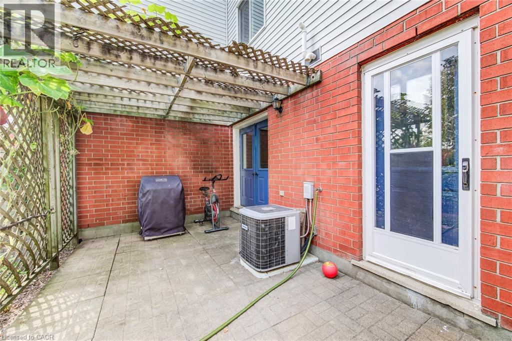 633 Grange Crescent, Waterloo, Ontario  N2T 2L9 - Photo 37 - 40770180
