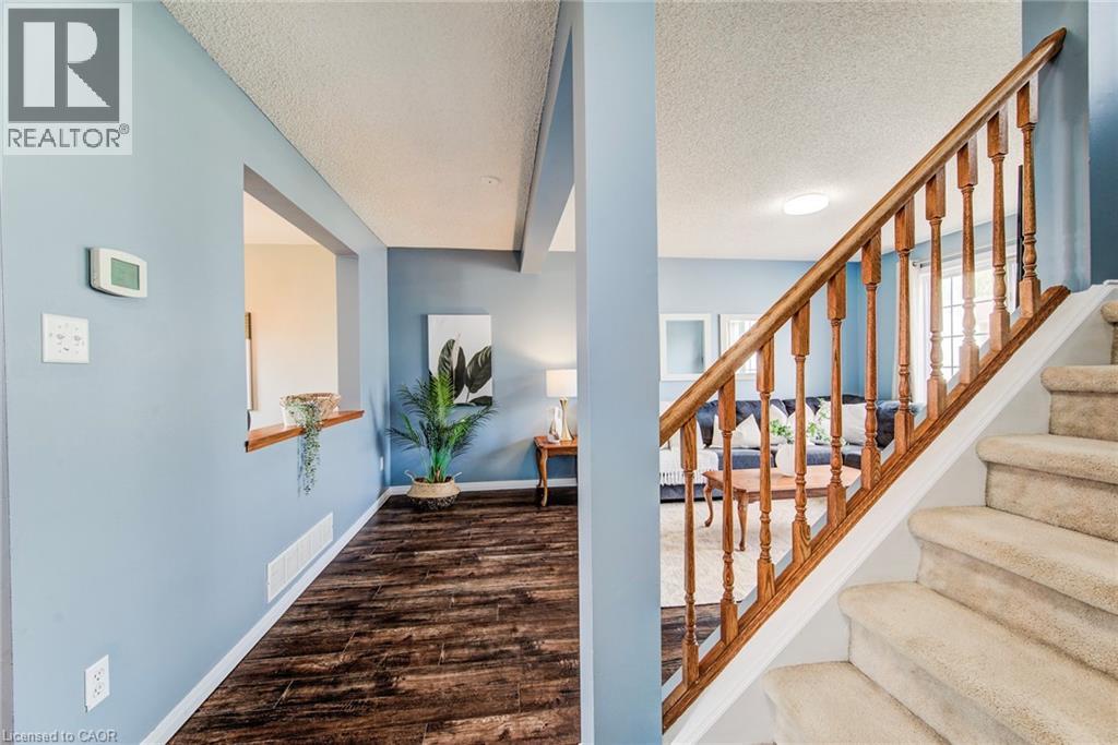 633 Grange Crescent, Waterloo, Ontario  N2T 2L9 - Photo 8 - 40770180