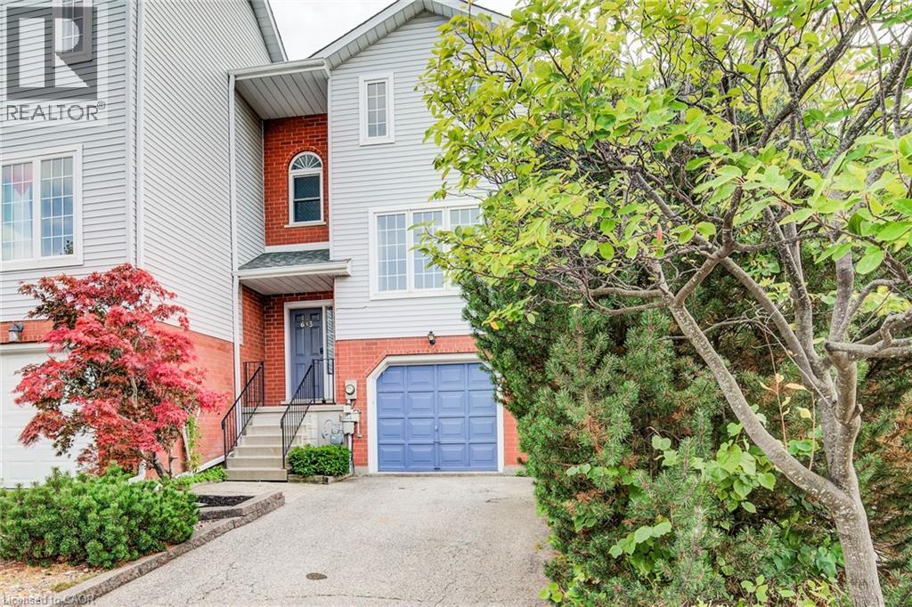 633 Grange Crescent, Waterloo, Ontario  N2T 2L9 - Photo 2 - 40770180
