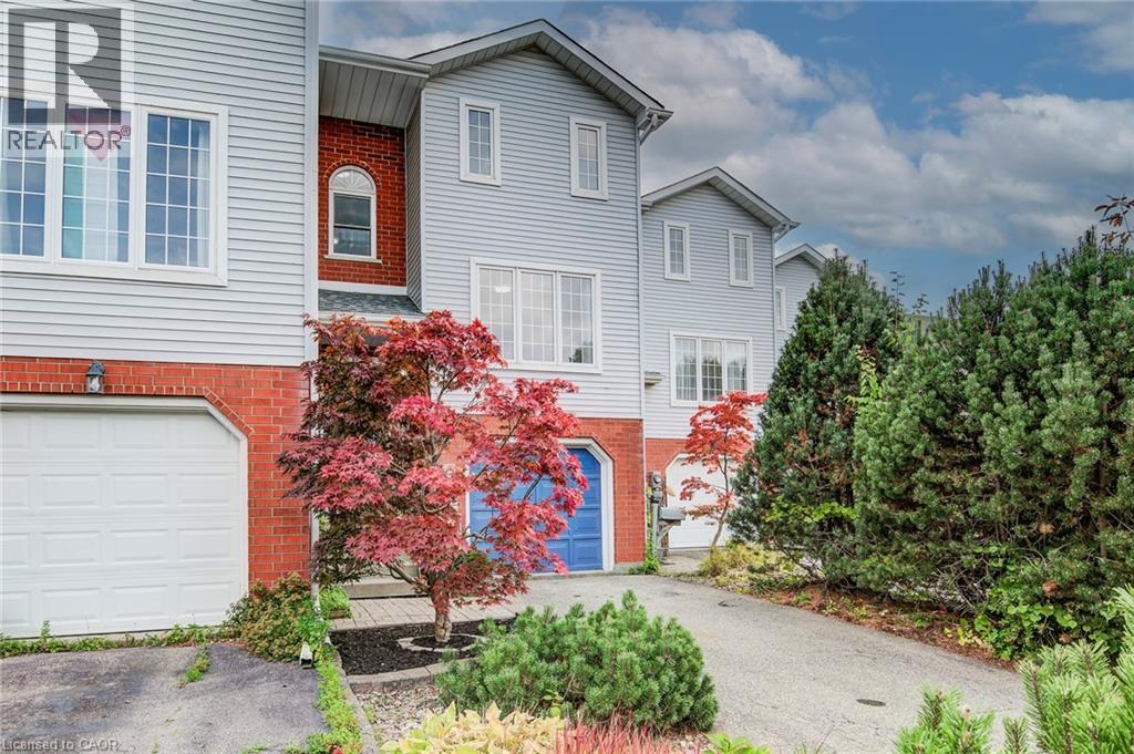 633 Grange Crescent, Waterloo, Ontario  N2T 2L9 - Photo 3 - 40770180