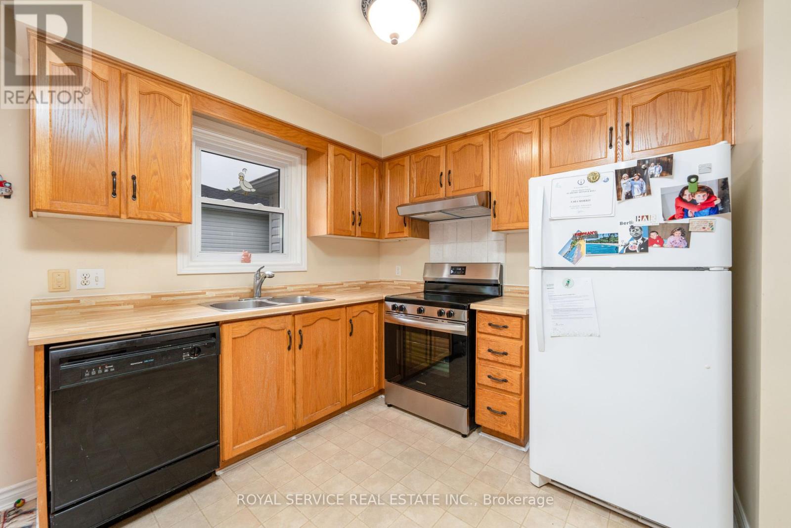 755 Greer Crescent, Cobourg, Ontario  K9A 5N7 - Photo 9 - X12413997