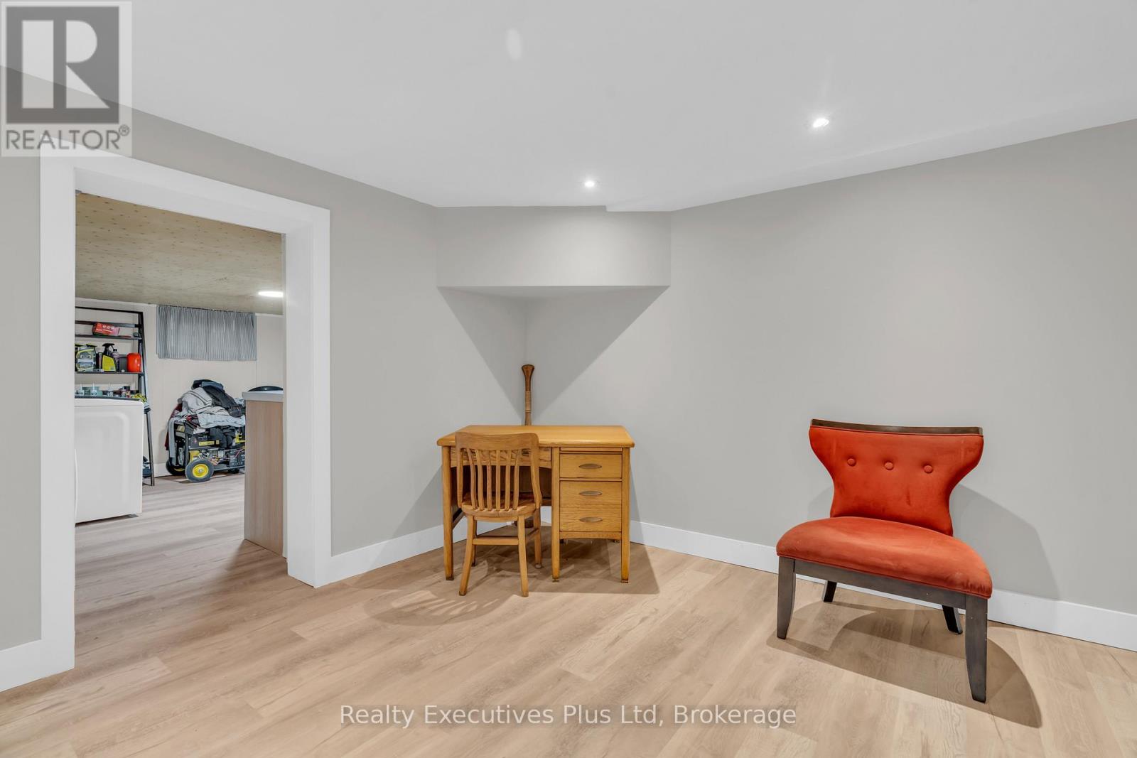 135 Cityview Drive, Guelph, Ontario  N1E 6Y7 - Photo 22 - X12413994