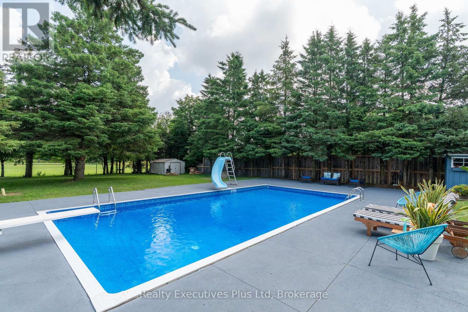 135 Cityview Drive, Guelph, Ontario  N1E 6Y7 - Photo 35 - X12413994