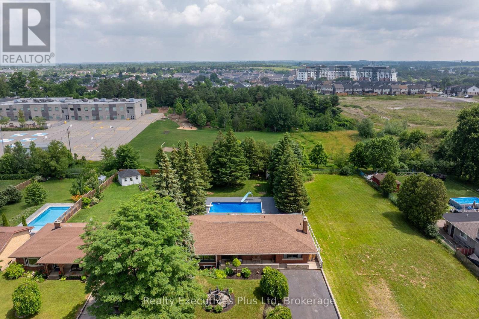 135 Cityview Drive, Guelph, Ontario  N1E 6Y7 - Photo 41 - X12413994