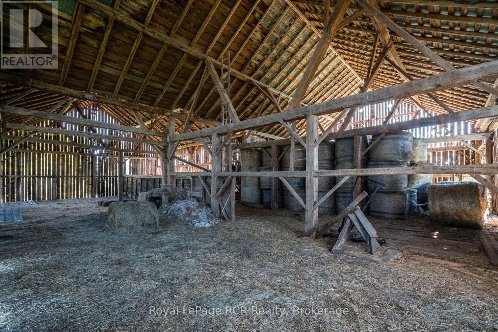 114228 Grey Road 3 Road, West Grey, Ontario  N0G 1S0 - Photo 45 - X12414004