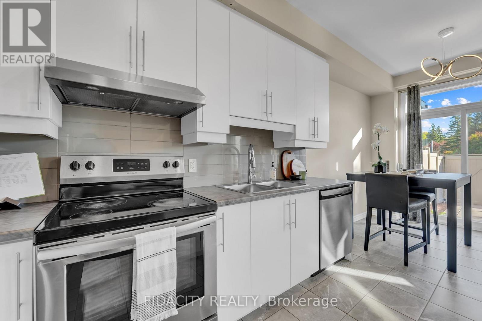 503 Via Mattino Way, Ottawa, Ontario  K2J 6B7 - Photo 8 - X12414014