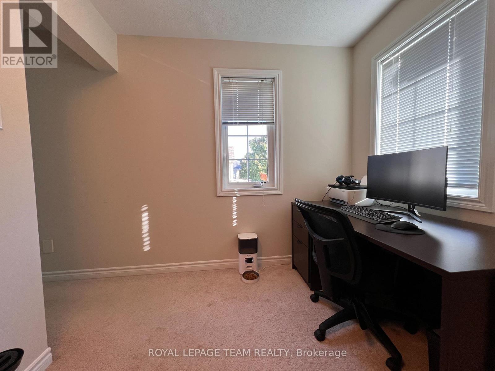 907 Messor Crescent, Ottawa, Ontario  K2S 0L7 - Photo 15 - X12414025