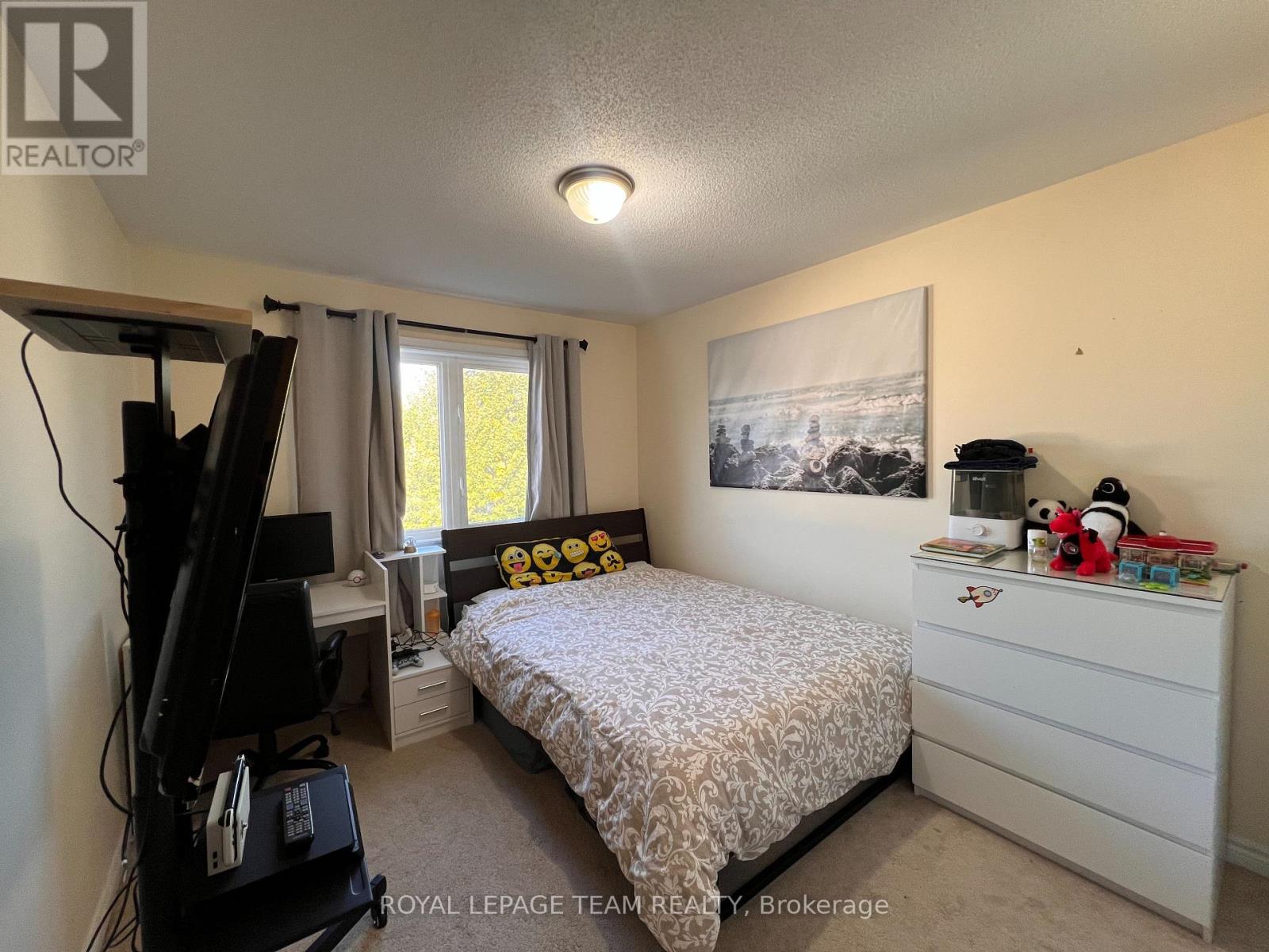 907 Messor Crescent, Ottawa, Ontario  K2S 0L7 - Photo 21 - X12414025