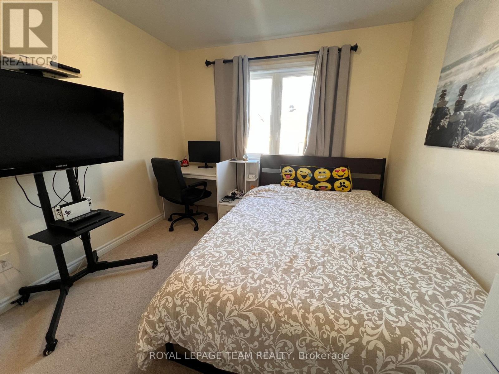 907 Messor Crescent, Ottawa, Ontario  K2S 0L7 - Photo 22 - X12414025
