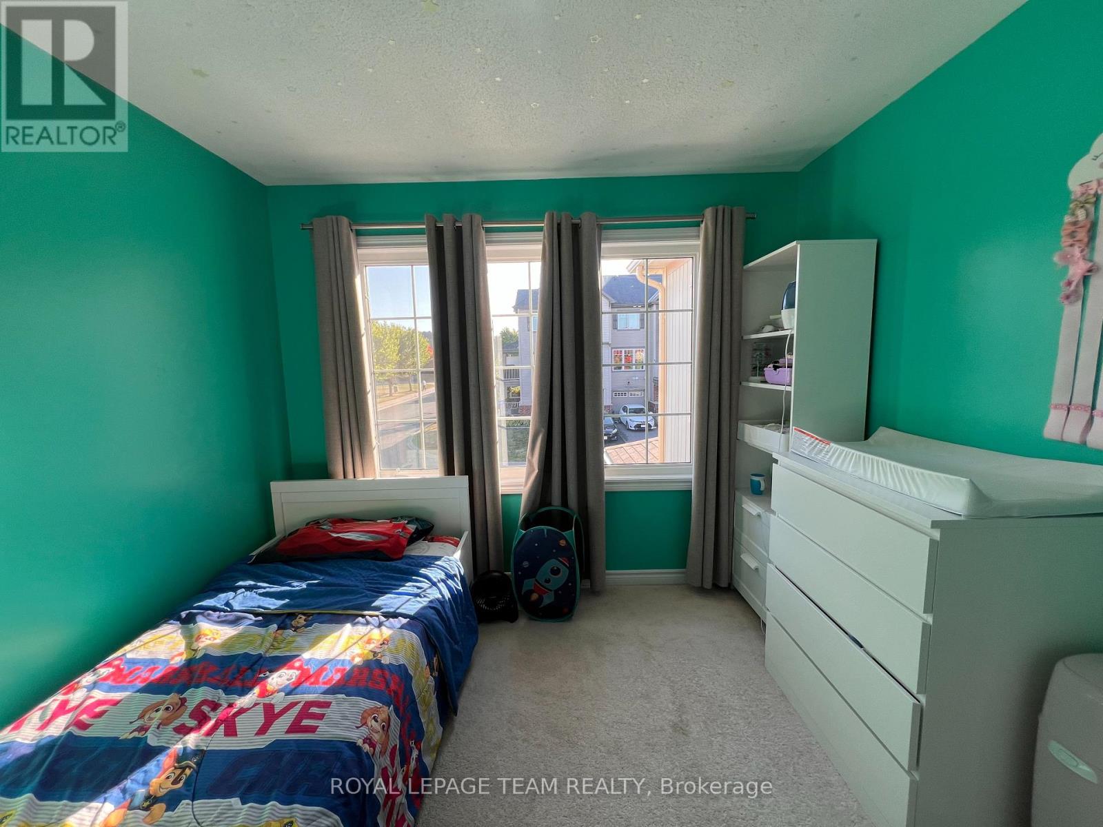 907 Messor Crescent, Ottawa, Ontario  K2S 0L7 - Photo 24 - X12414025