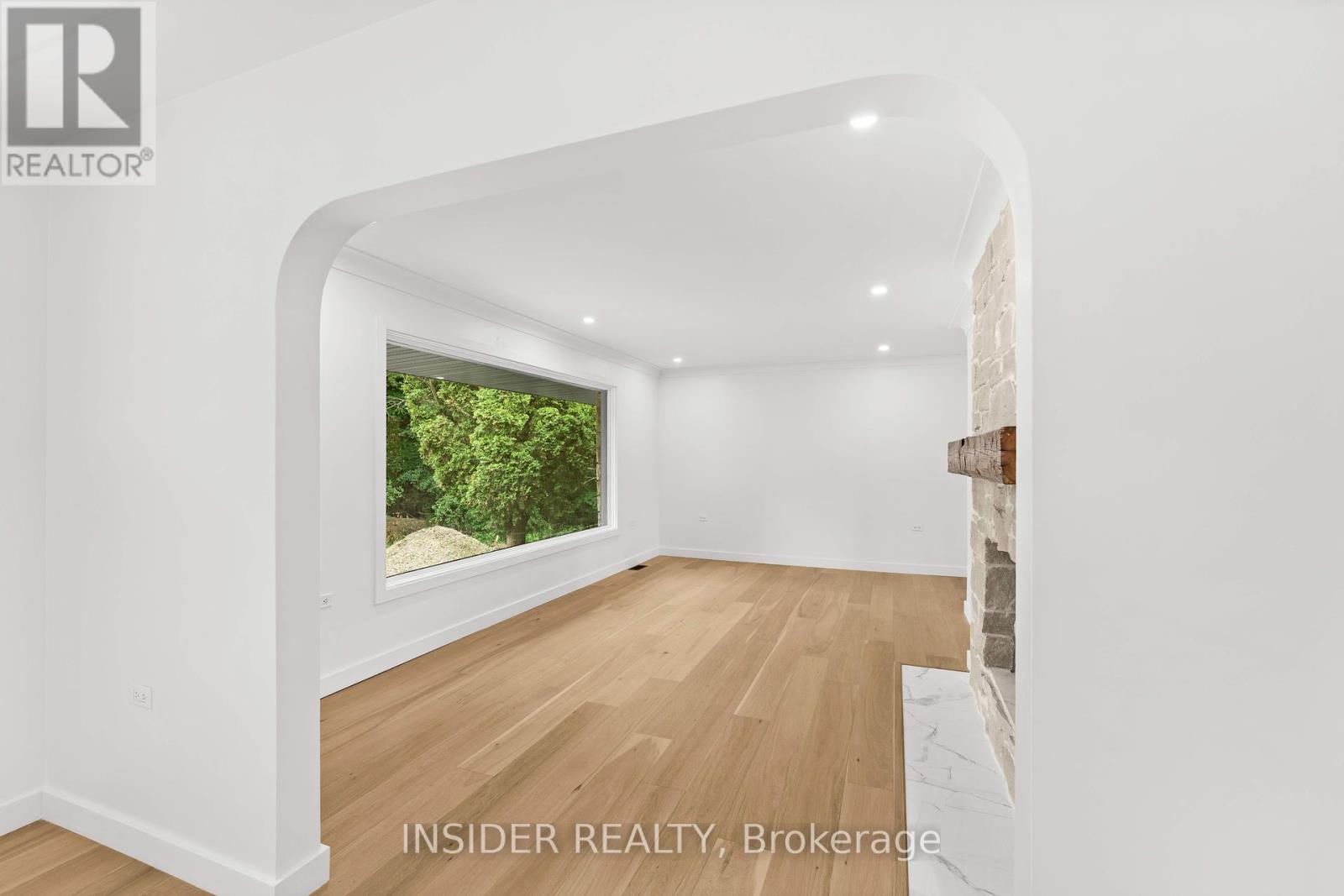 1802 Sydenham Road, Kingston, Ontario  K7L 4V4 - Photo 12 - X12413984