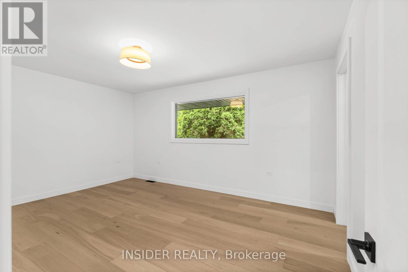 1802 Sydenham Road, Kingston, Ontario  K7L 4V4 - Photo 18 - X12413984