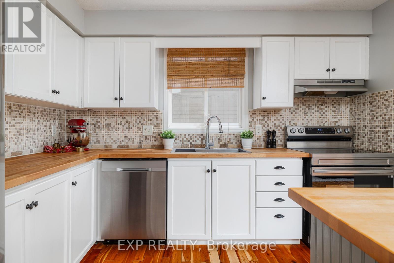 508 Brookmill Crescent, Waterloo, Ontario  N2V 2M1 - Photo 6 - X12413985