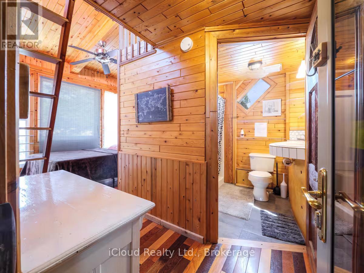 7461 Hwy 6, Northern Bruce Peninsula, Ontario  N0H 2R0 - Photo 9 - X12411529