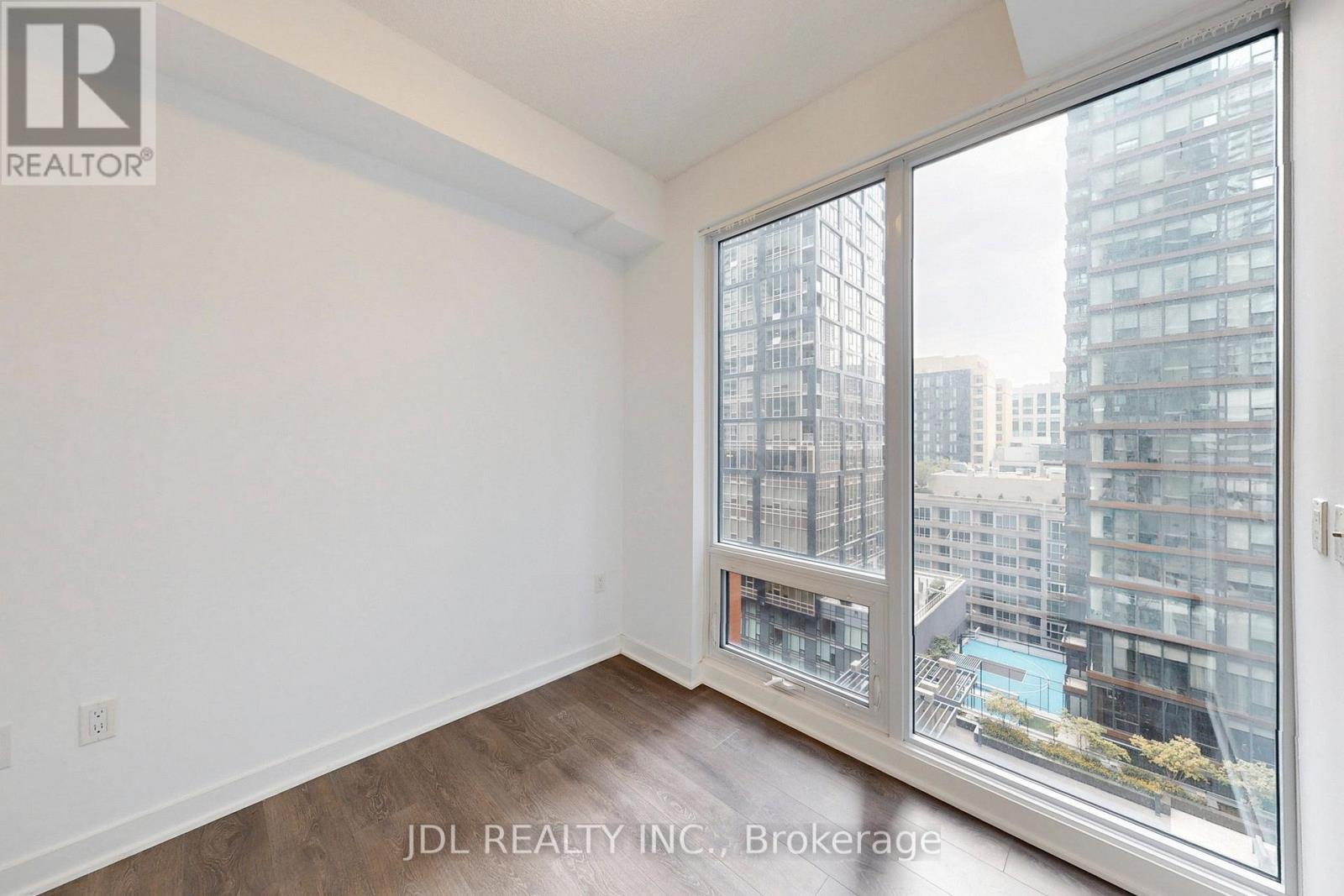 1602 - 125 Blue Jays Way, Toronto, Ontario  M5V 0C4 - Photo 11 - C12413999