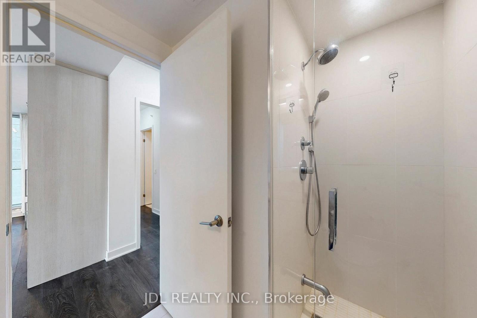 1602 - 125 Blue Jays Way, Toronto, Ontario  M5V 0C4 - Photo 13 - C12413999