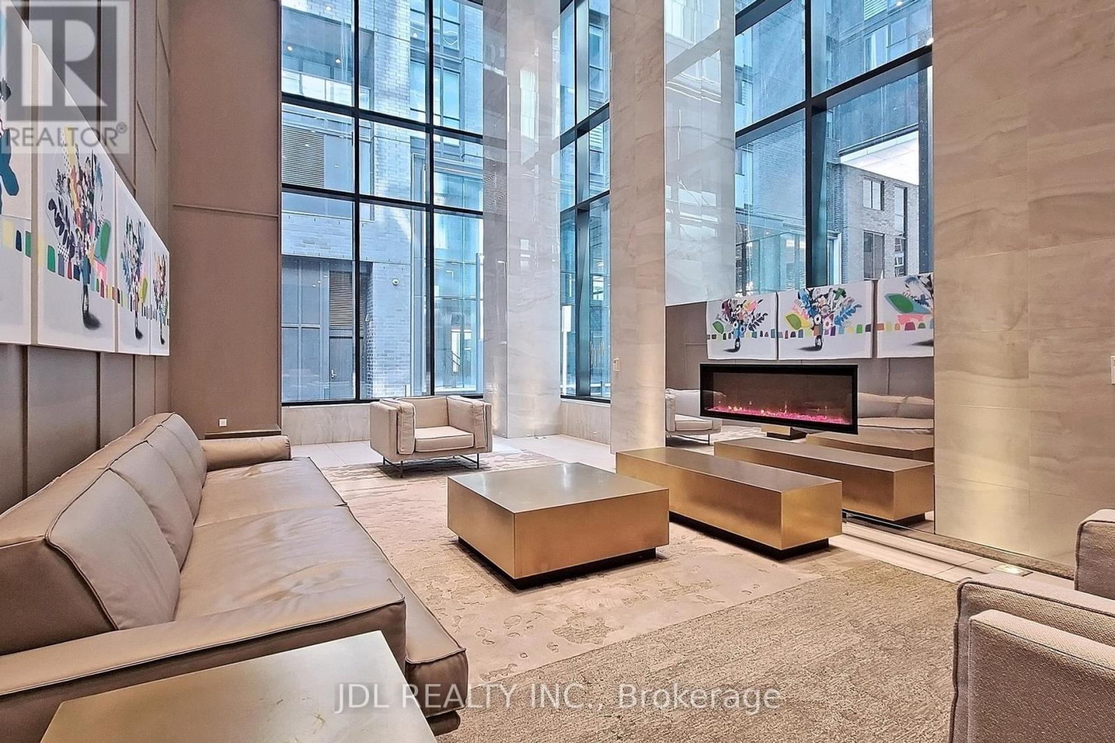 1602 - 125 Blue Jays Way, Toronto, Ontario  M5V 0C4 - Photo 2 - C12413999