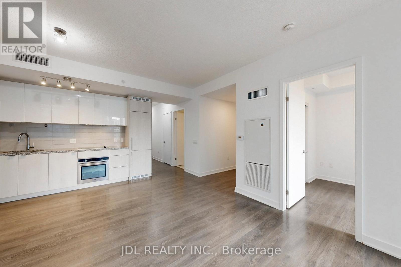 1602 - 125 Blue Jays Way, Toronto, Ontario  M5V 0C4 - Photo 3 - C12413999