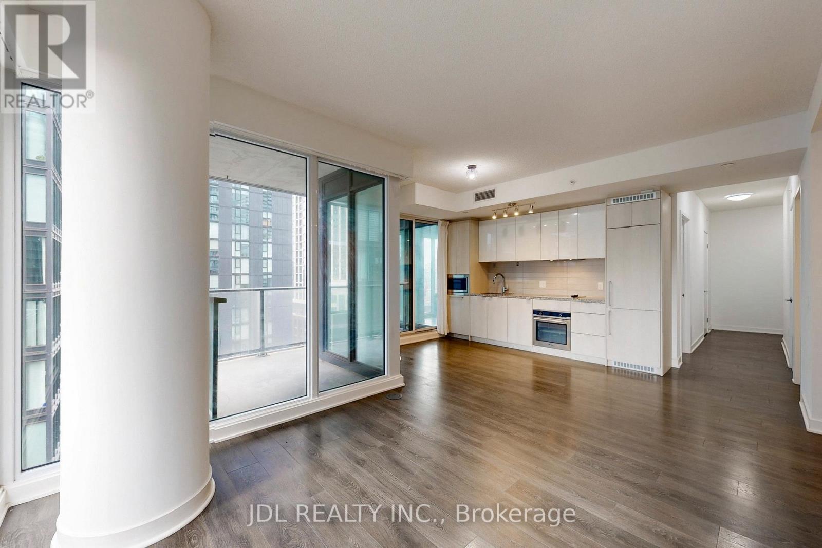 1602 - 125 Blue Jays Way, Toronto, Ontario  M5V 0C4 - Photo 5 - C12413999