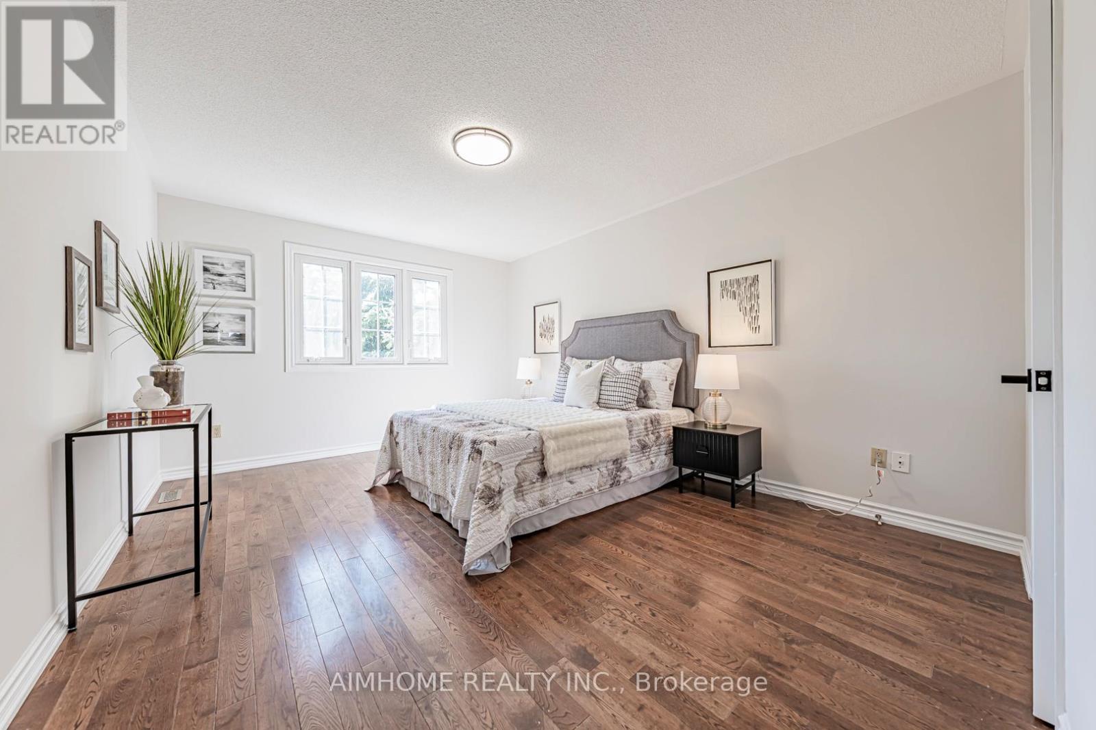 22 Chiltern Hill, Richmond Hill (Bayview Hill), Ontario  L4B 3B8 - Photo 14 - N12413989