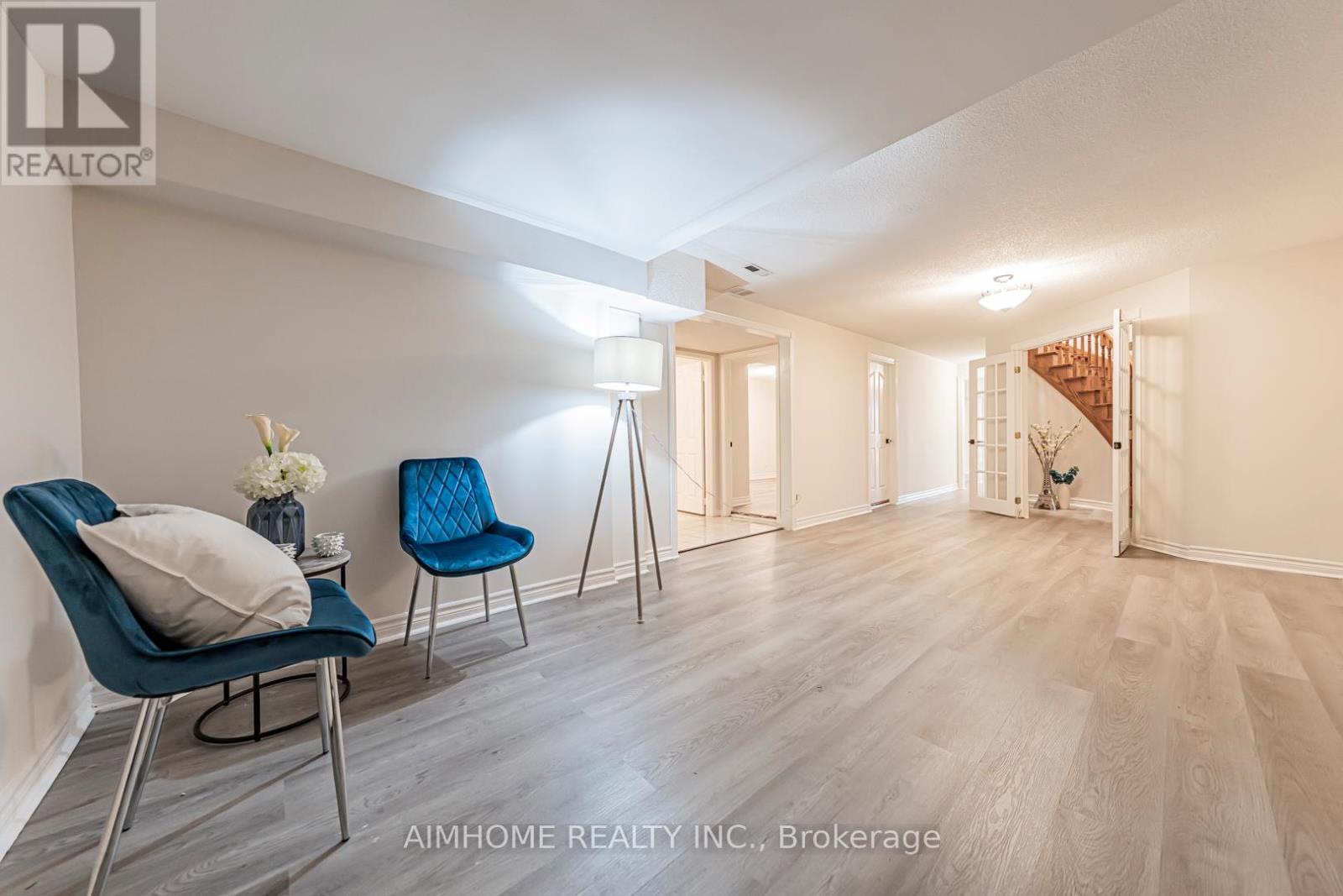 22 Chiltern Hill, Richmond Hill (Bayview Hill), Ontario  L4B 3B8 - Photo 27 - N12413989