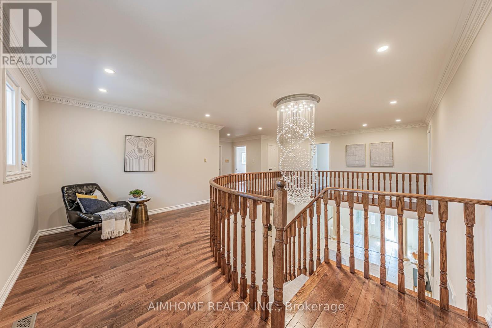 22 Chiltern Hill, Richmond Hill (Bayview Hill), Ontario  L4B 3B8 - Photo 9 - N12413989