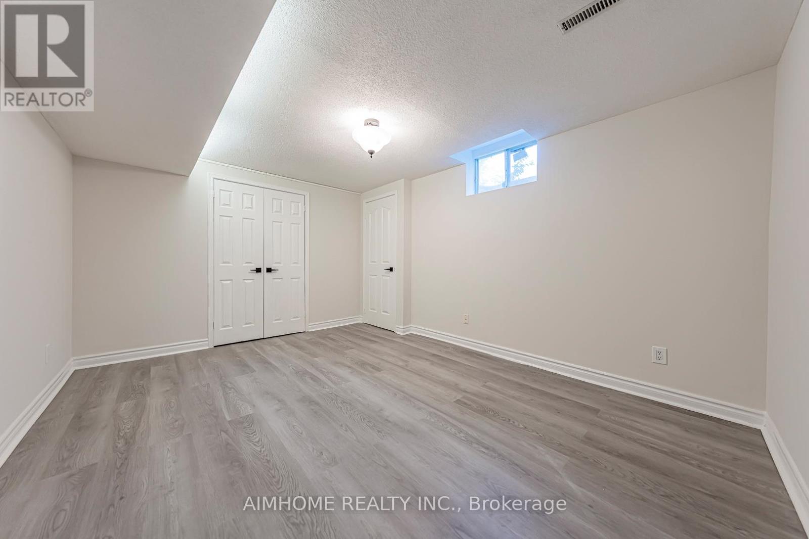 22 Chiltern Hill, Richmond Hill (Bayview Hill), Ontario  L4B 3B8 - Photo 19 - N12413989