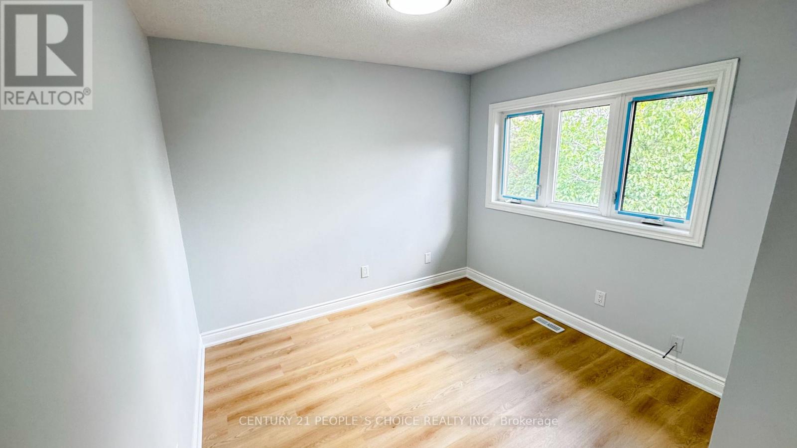 3292 Bobwhite Mews, Mississauga, Ontario  L5N 6E9 - Photo 26 - W12414002