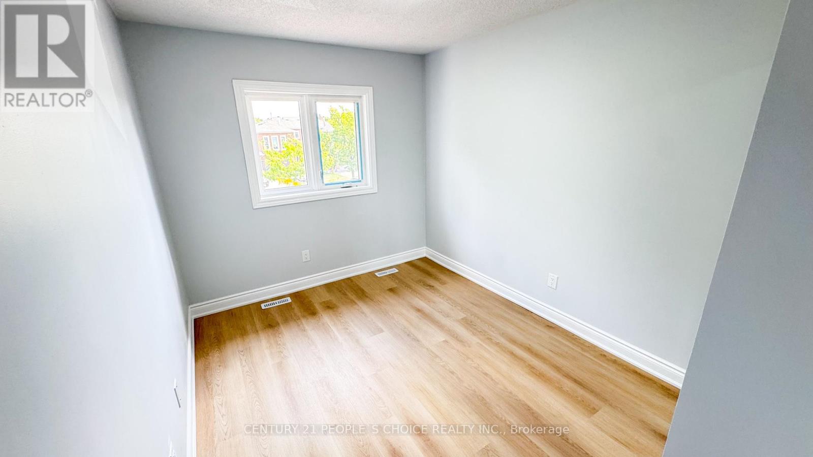 3292 Bobwhite Mews, Mississauga, Ontario  L5N 6E9 - Photo 29 - W12414002