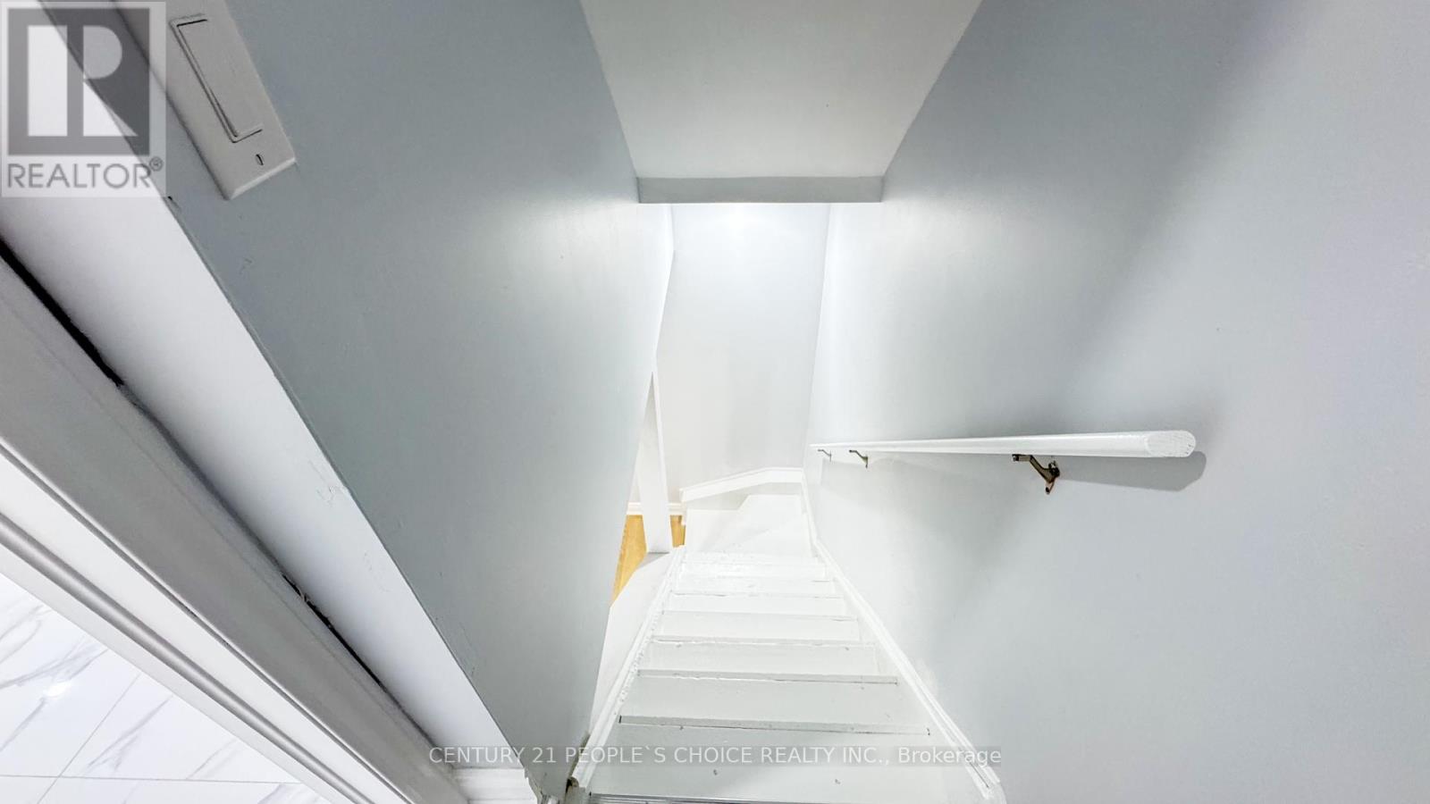 3292 Bobwhite Mews, Mississauga, Ontario  L5N 6E9 - Photo 31 - W12414002