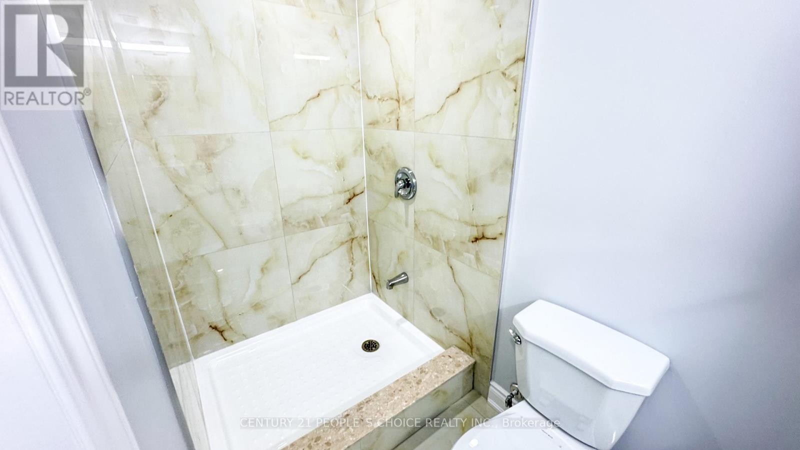 3292 Bobwhite Mews, Mississauga, Ontario  L5N 6E9 - Photo 33 - W12414002