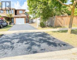 3292 BOBWHITE MEWS, Mississauga, Ontario