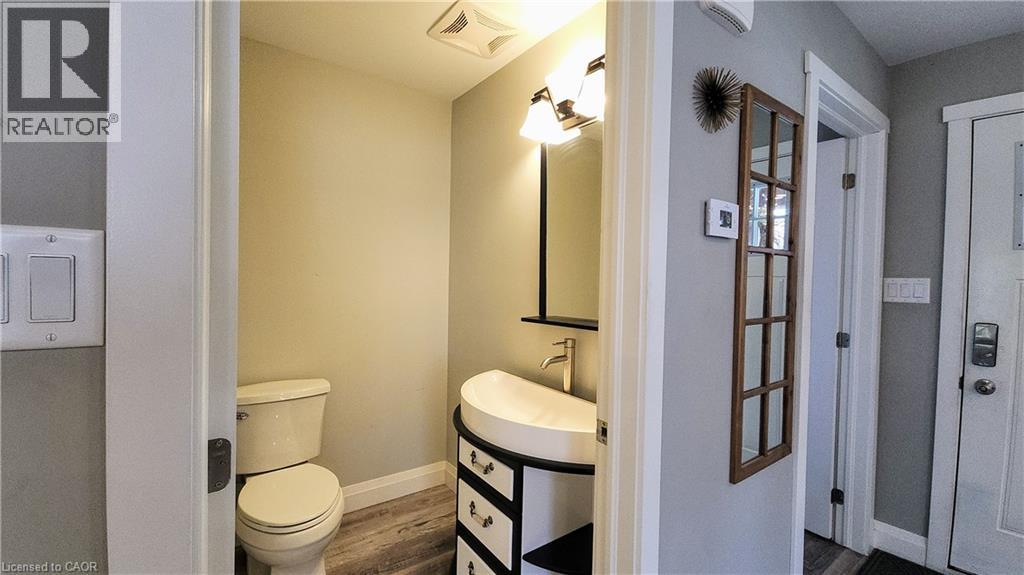 324 East 43rd Street, Hamilton, Ontario  L8T 3C7 - Photo 11 - 40758541