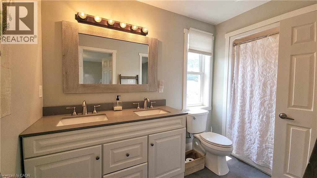 324 East 43rd Street, Hamilton, Ontario  L8T 3C7 - Photo 19 - 40758541