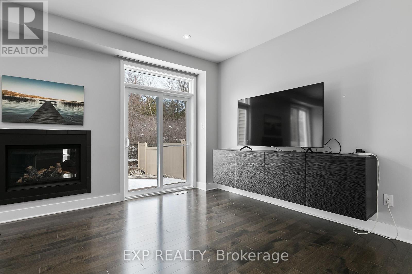 167 Highbury Park Drive, Ottawa, Ontario  K2J 5Y1 - Photo 11 - X12414045