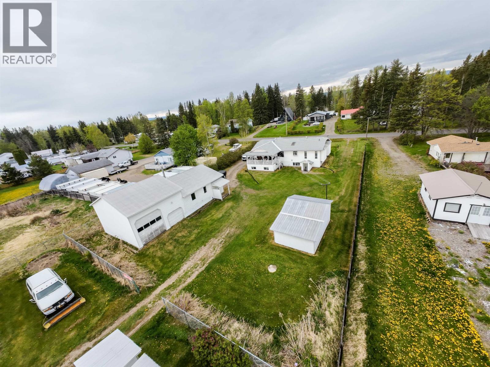 1002 Maple Heights Road, Quesnel, British Columbia  V2J 3X3 - Photo 2 - R3049947